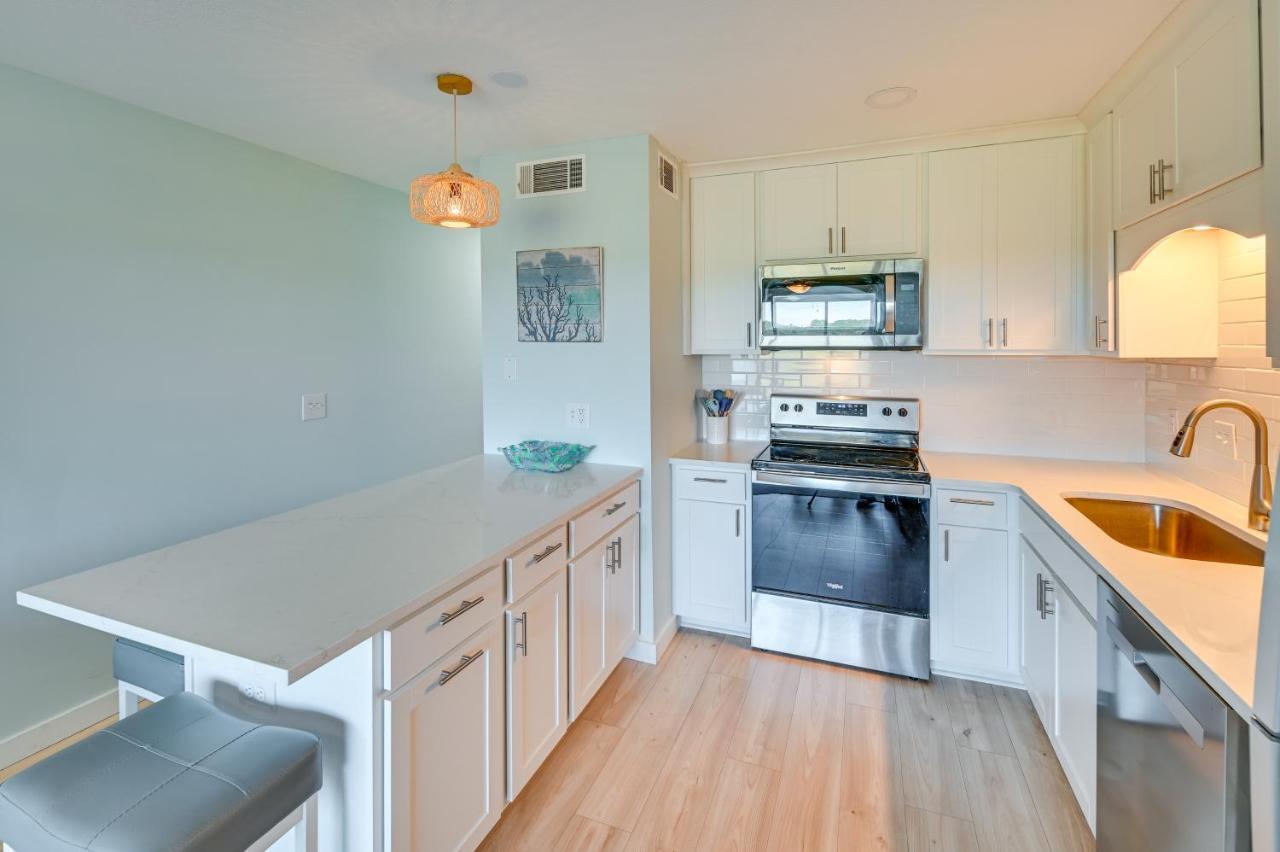 Murrells Inlet Condo With Balcony And Pool Near Pier! Мертл-Біч Екстер'єр фото